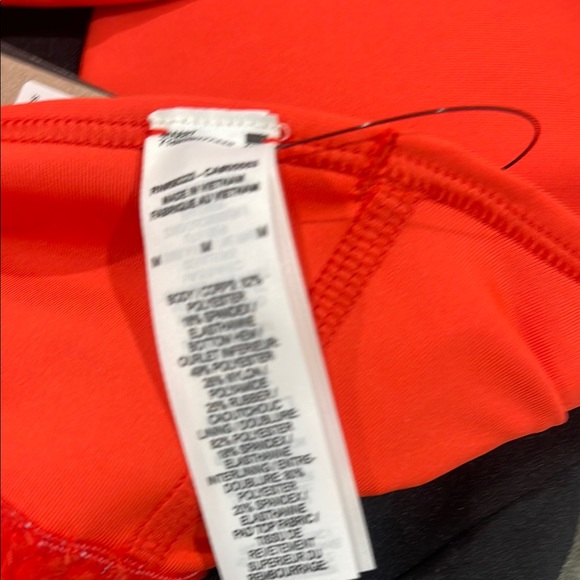 Nike Swoosh Women's Dri-fit Padded Sports Bra - Picture 7 of 9